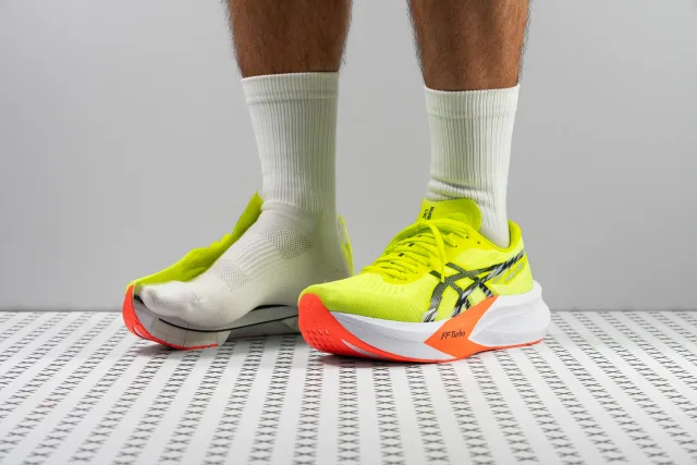 Asics Magic Speed 4